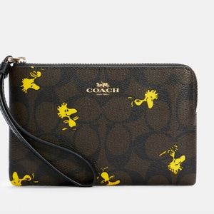 NWT Coach Wristlet